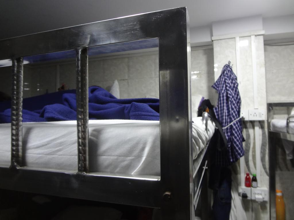 Aashiyana Dormitory 孟买 外观 照片