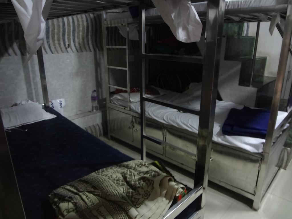 Aashiyana Dormitory 孟买 外观 照片